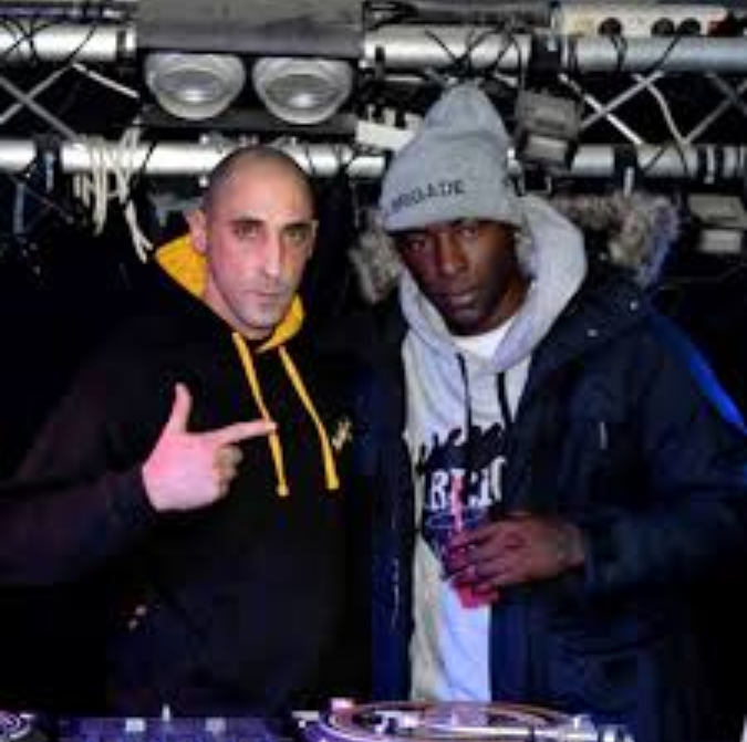 ZIKO - DJ 24 KARAii en concert 2016 au BUZZ
